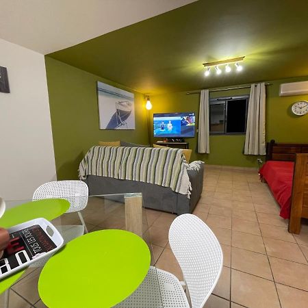 Immense Studio 51 Jusqu'A 4 Personnes Avec Vue Mer Saint-Denis Ngoại thất bức ảnh