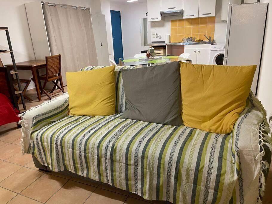 Immense Studio 51 Jusqu'A 4 Personnes Avec Vue Mer Saint-Denis Ngoại thất bức ảnh